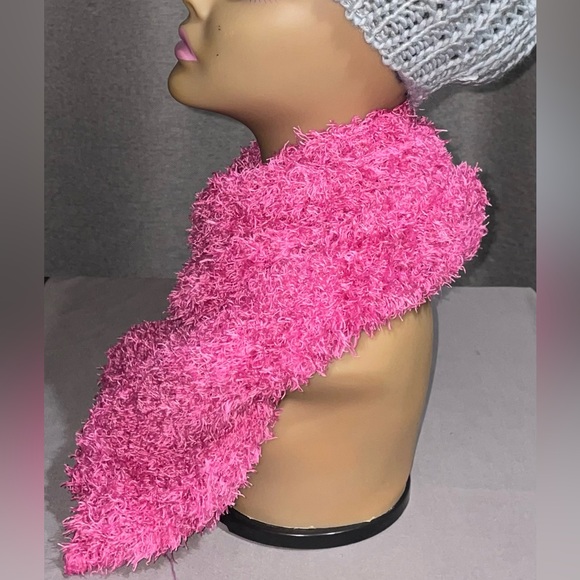 Shaggy Pink Scarf - Picture 2 of 5
